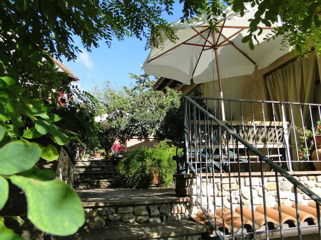 La Capanna Di Sovestro Hotel San Gimignano Værelse billede